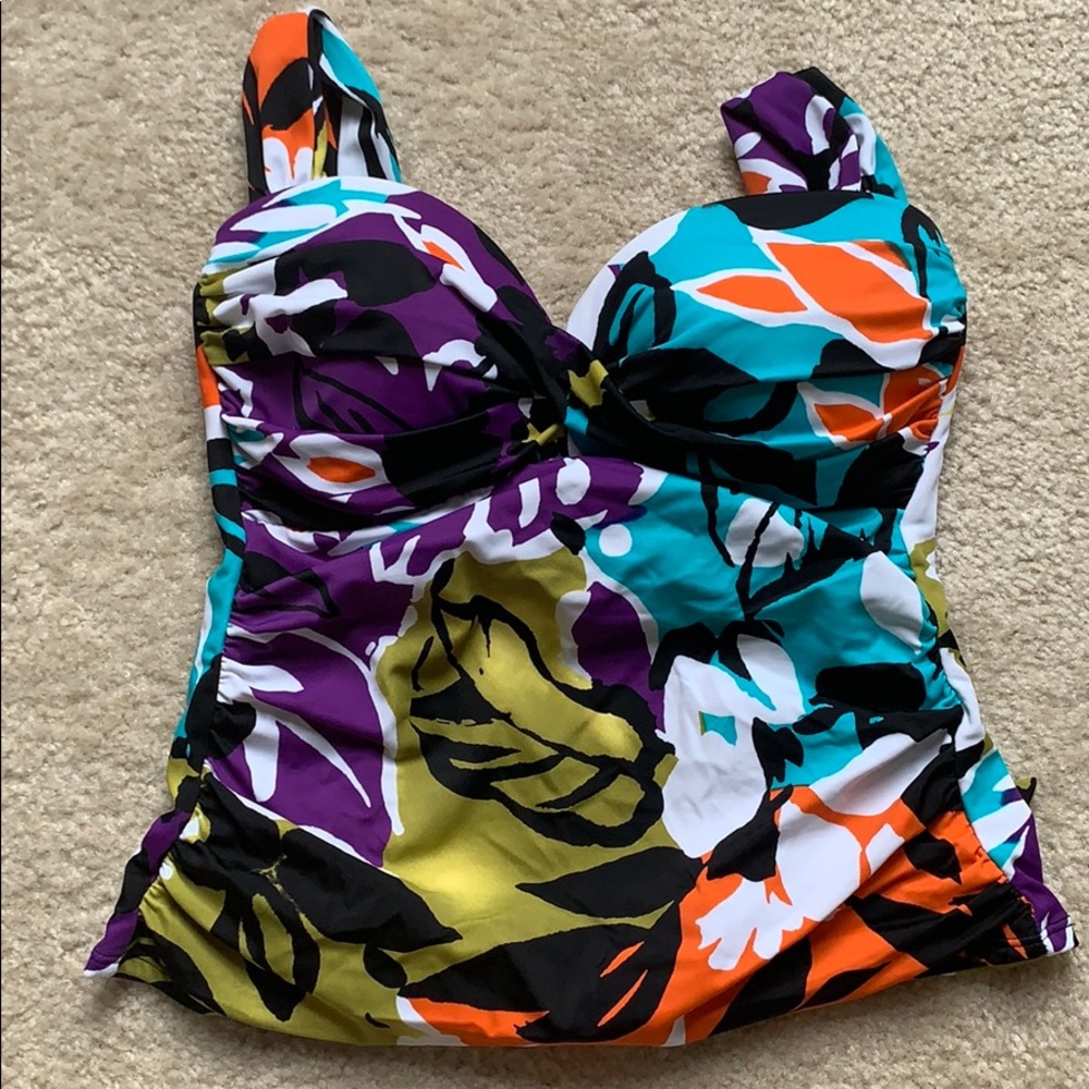 MiracleSuit Barcelona Floral Halter Tankini